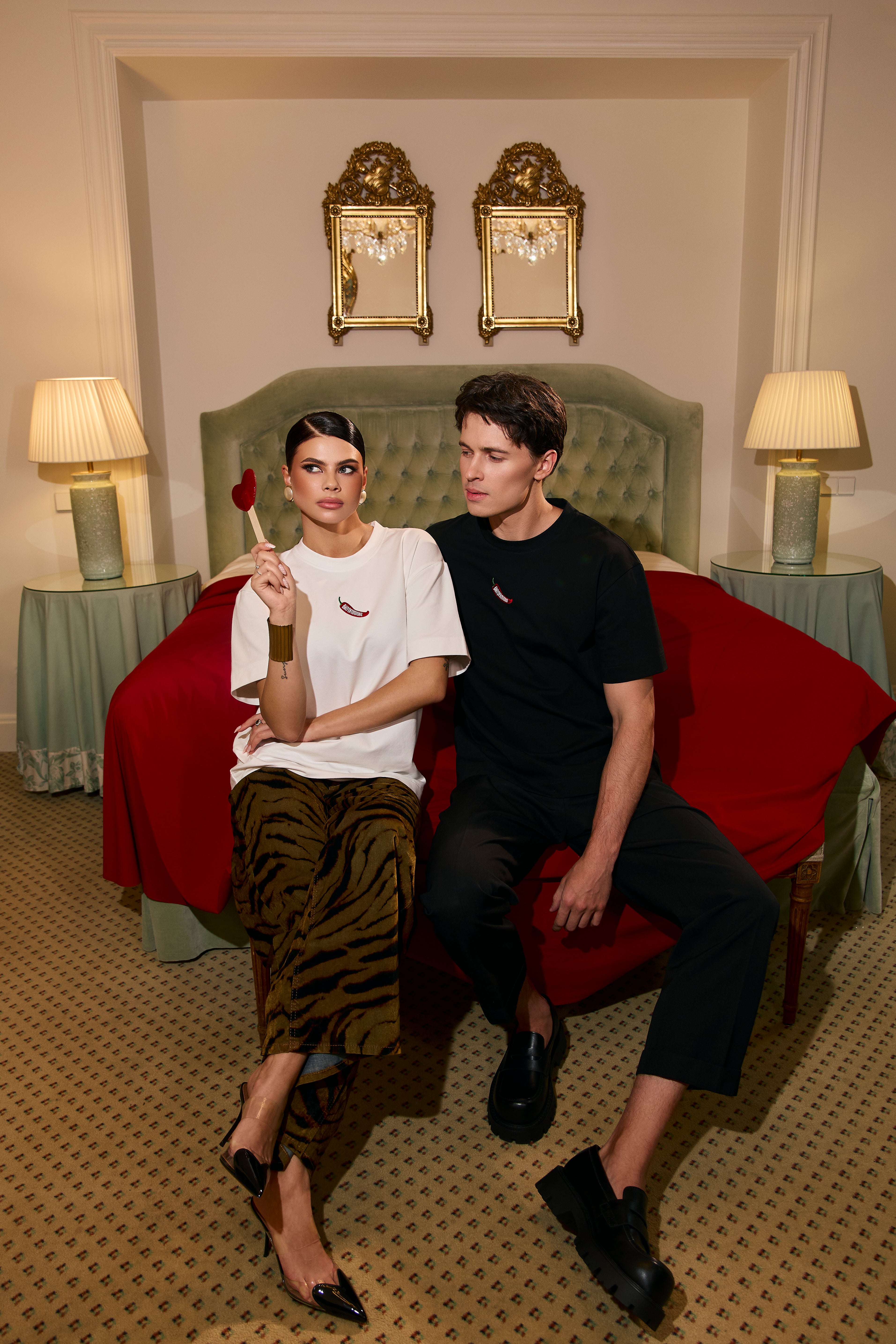 Unisex BD T-shirt with mini pepper, White