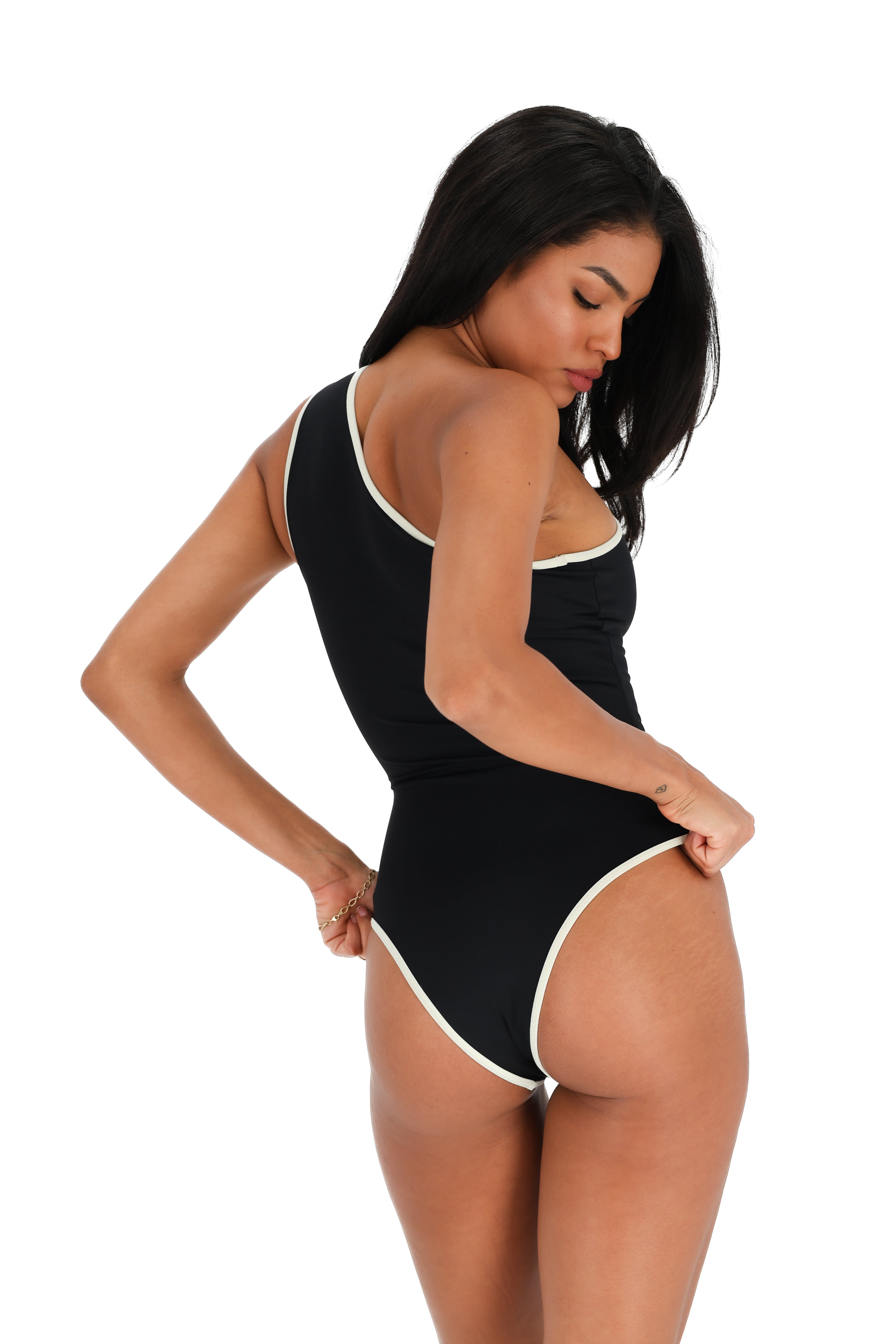 One-shoulder swimsuit, Black